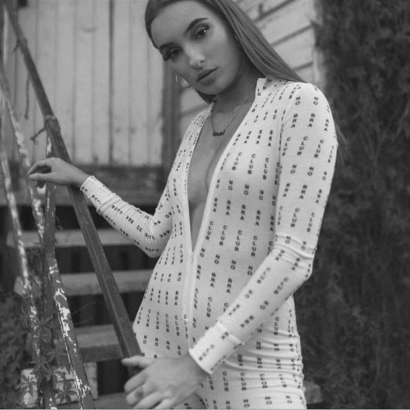 NO BRA CLUB Kitten Monogram Black White Jumpsuit Bodysuit Zip Up Pajama Sz. S - Picture 3 of 7